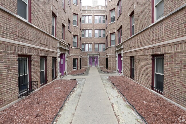 Building Photo - 5952-58 W Superior Chicago, IL 60644