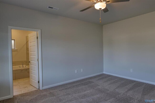 Building Photo - 244 Granby Ln