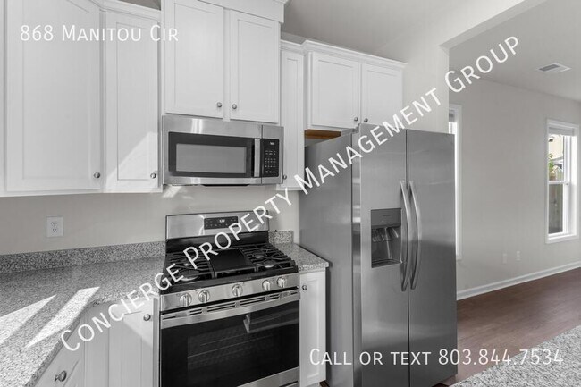 Building Photo - 868 Manitou Cir