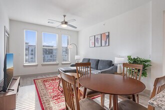 Building Photo - 12100 1/2 Ferrystone Glen Drive-SI ID1343264P