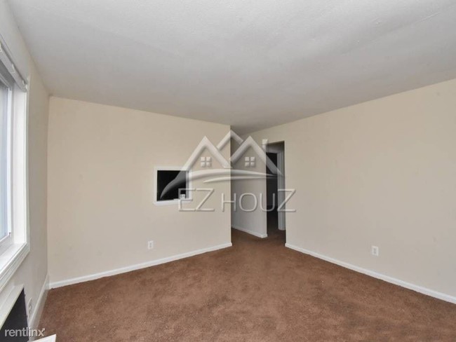 Building Photo - 2 br, 1 bath Apartment - 5109 Williston St,1