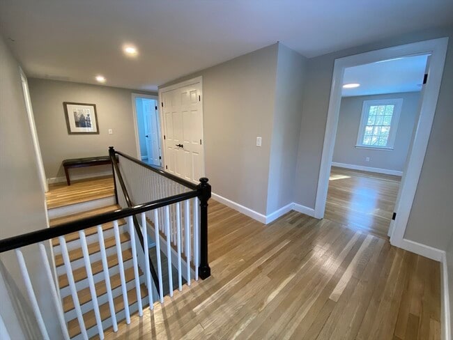 Building Photo - 16 Sears Rd