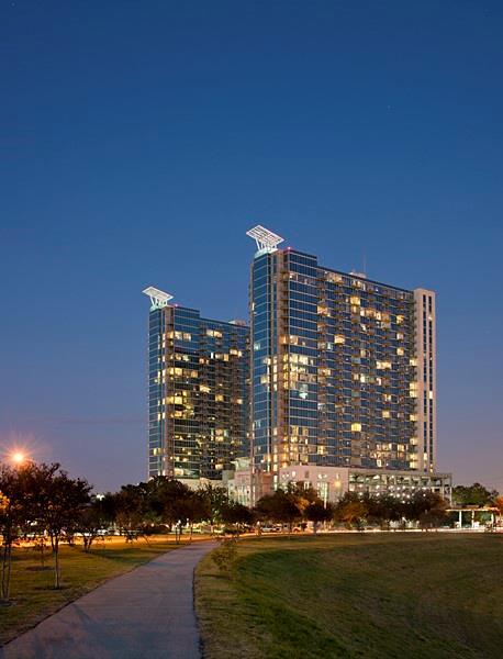 Building Photo - 5925 Almeda Rd