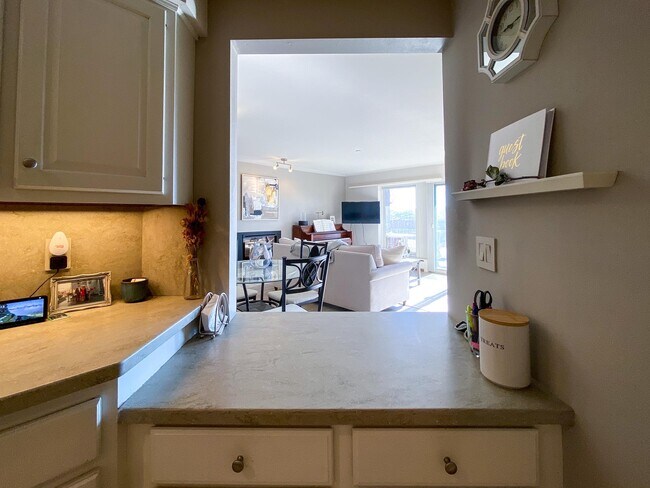 Building Photo - 601 N Segoe Rd