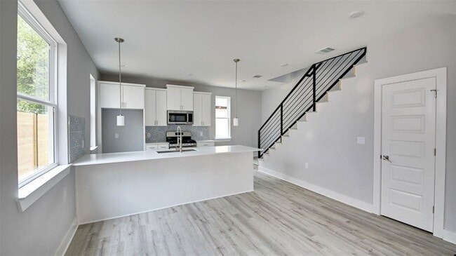 Building Photo - 6111 Carnation Terrace