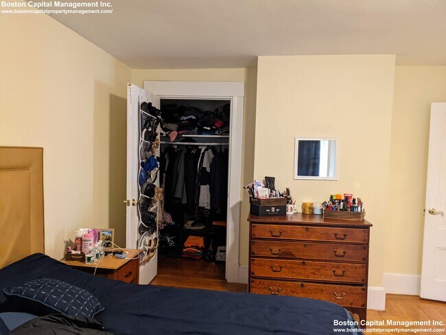 Building Photo - 464 Highland Ave