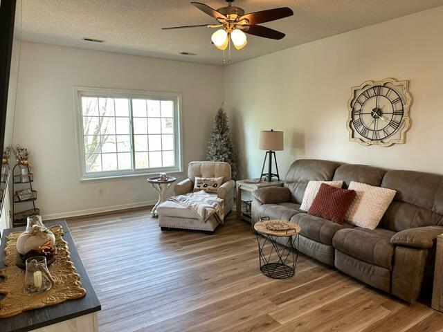 Building Photo - 1115 KENNESAW Rdg