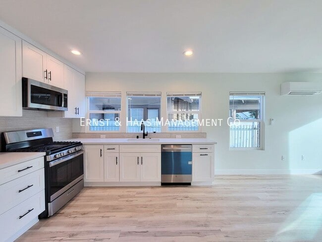 Building Photo - 1107 E. Broadway-