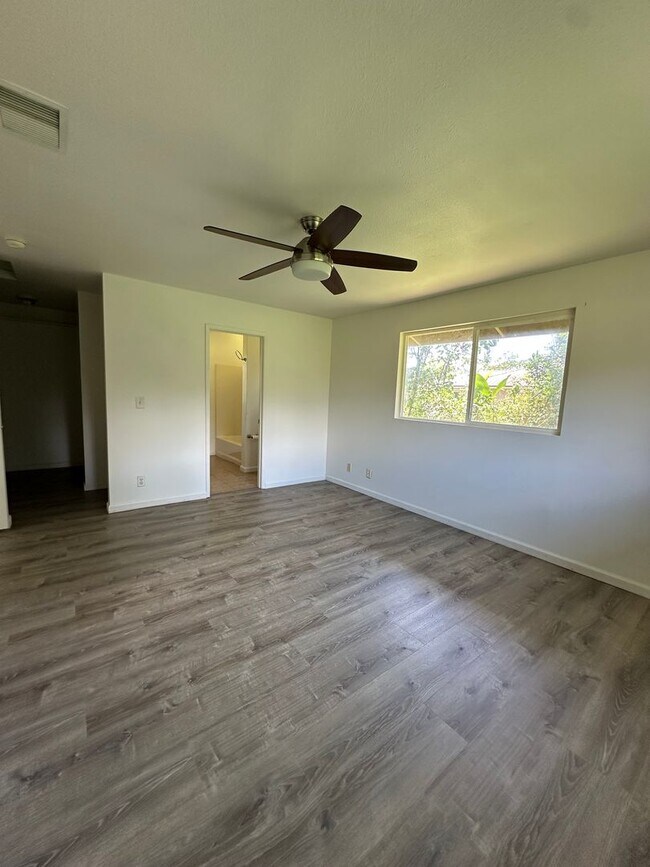 Primary Photo - Charming 3-bedroom ,2-bathroom & Fully Fenced