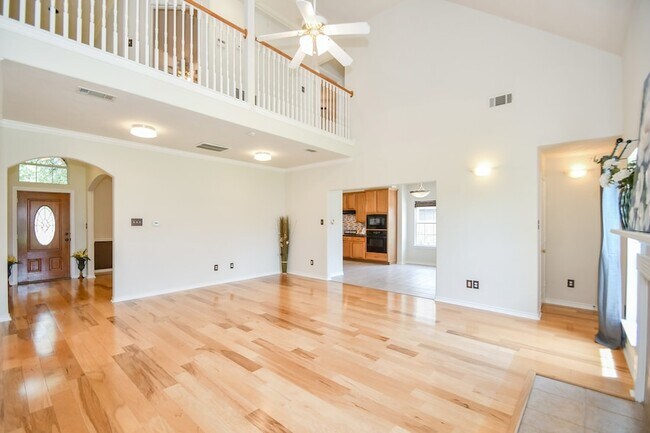 Building Photo - 20735 Park Pine Ln