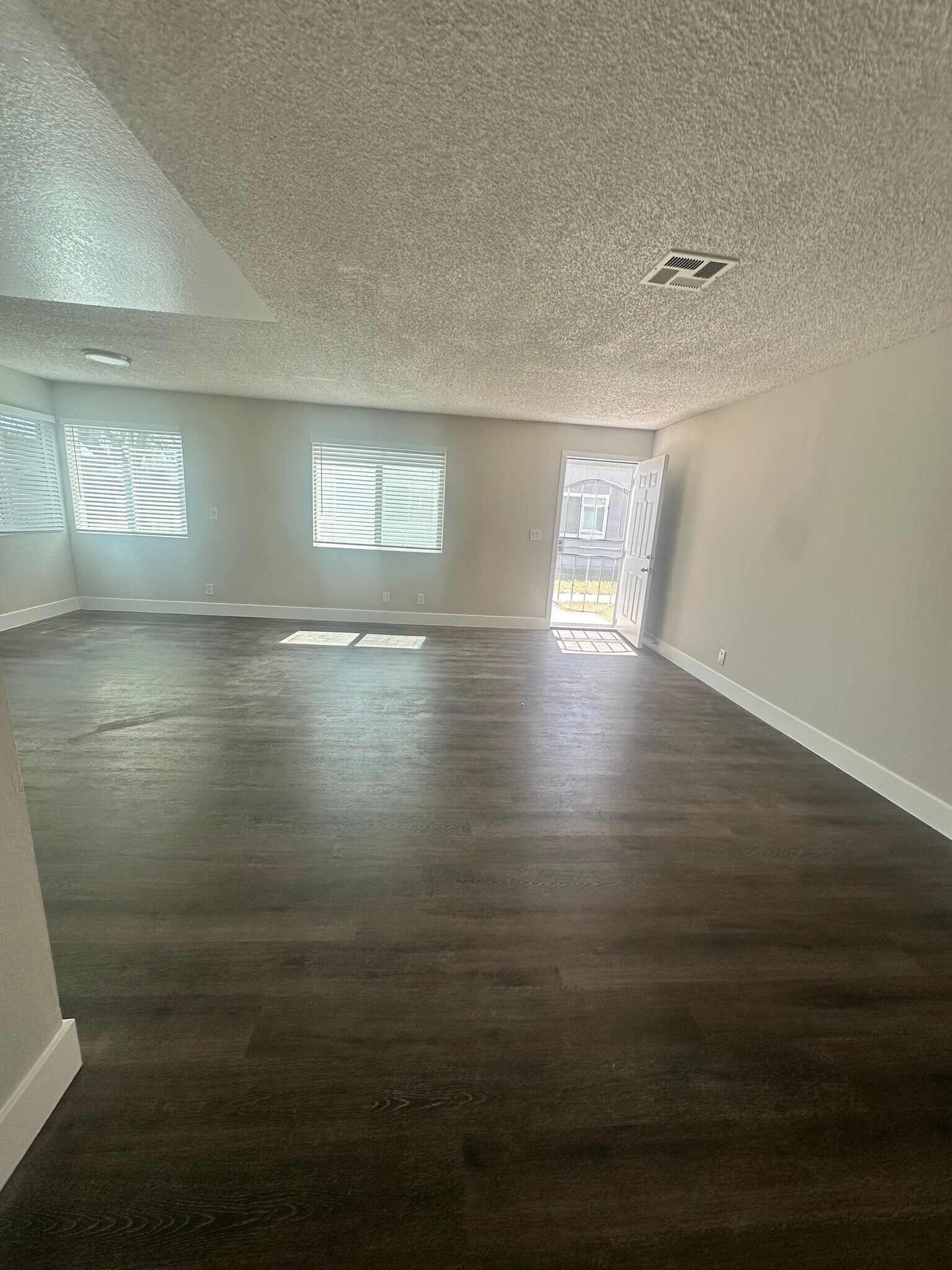 Building Photo - 38457 10th Pl E