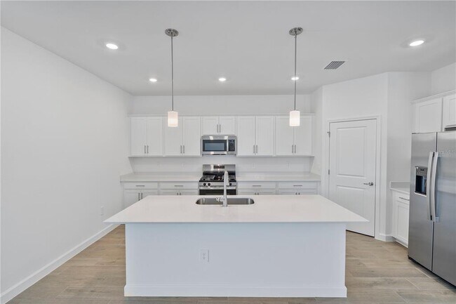 Building Photo - 15077 Jadestone Dr