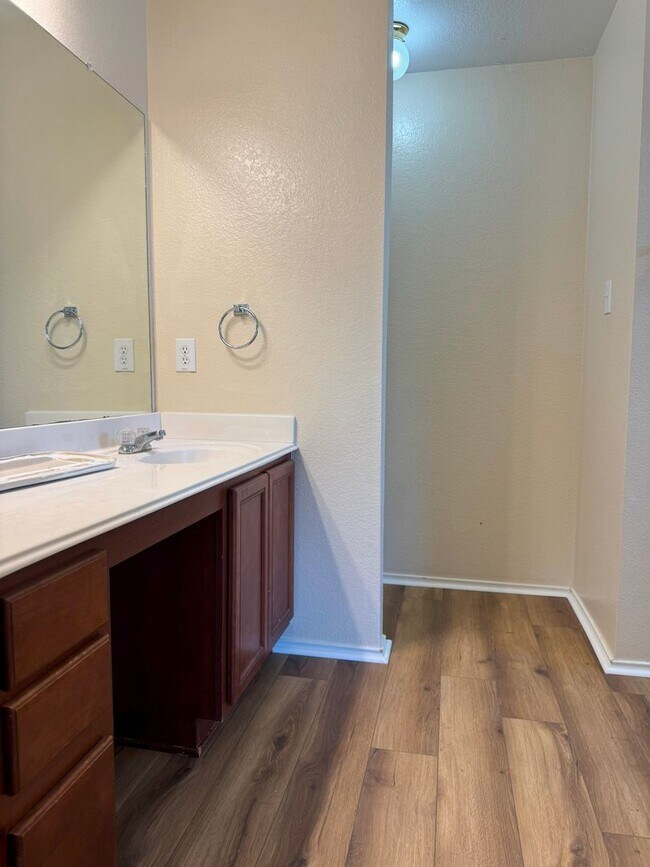 Building Photo - 10115 Colt Crossing