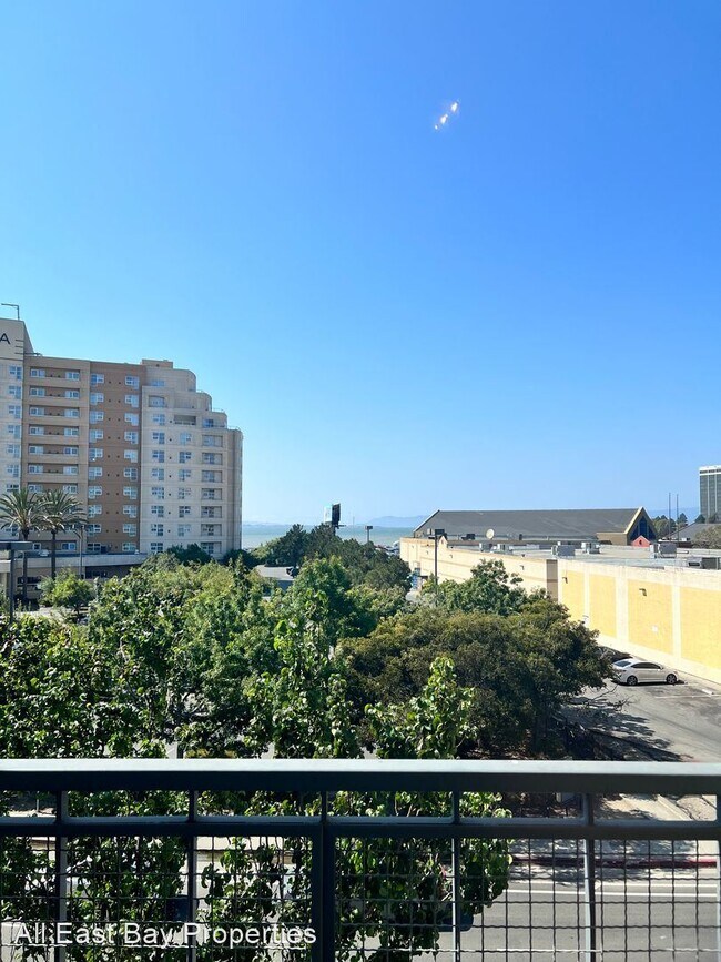 Building Photo - 2 br, 1 bath House - 1535 Brunswig Lane