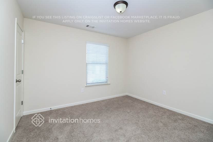 Building Photo - 3205 Franklin St