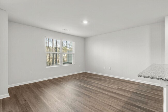 Building Photo - 539 Gemstone Blvd