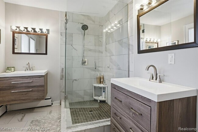 Building Photo - 101 Base Line Rd