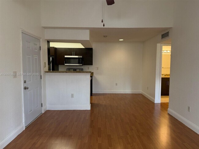 Building Photo - 15570 SW 105th Ln