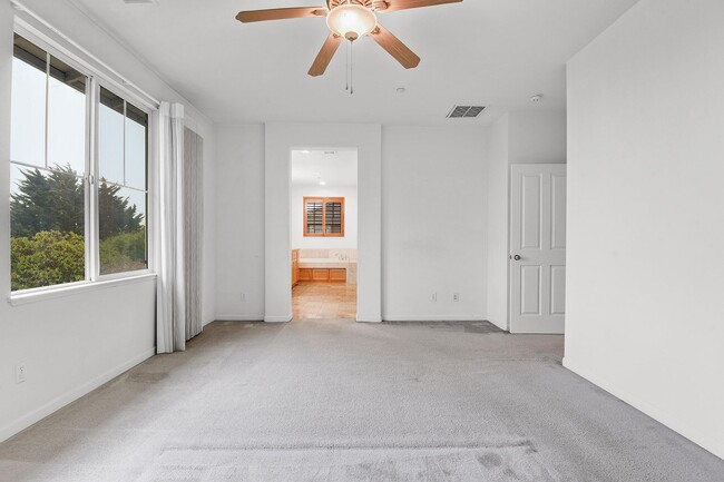 Building Photo - Magnificent home in San Bruno