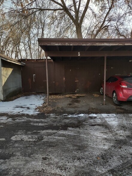 Building Photo - 3056 S 200 E