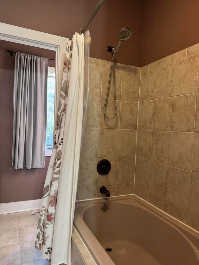 Building Photo - 37835 Atkins Knoll Rd