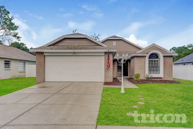 Building Photo - 1620 Spinning Wheel Dr