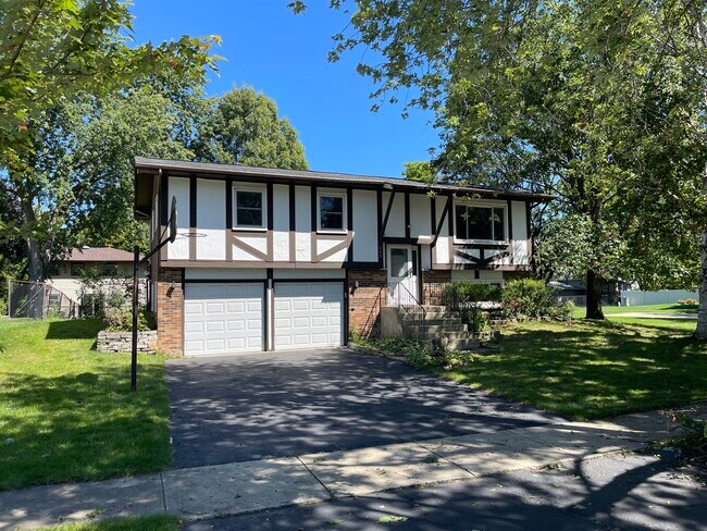 Building Photo - 644 Gannet Dr