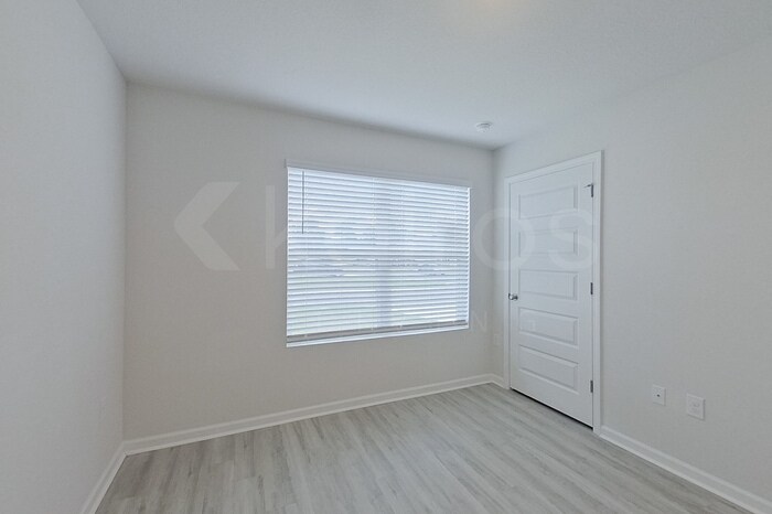 Building Photo - 102 Metalmark Dr