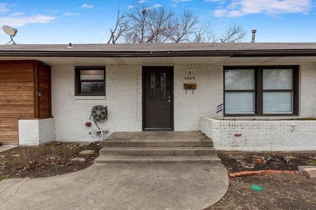 Building Photo - 4009 Anita Ave