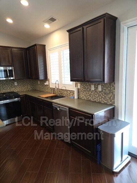 Building Photo - 3491 Tallgrass Ct