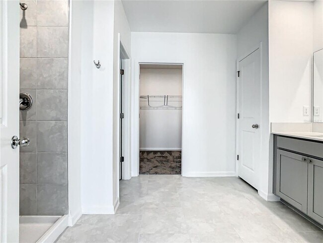 Building Photo - 2330 Burney Fls Ln
