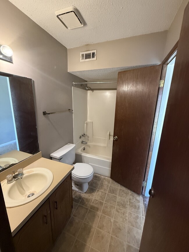 Building Photo - 80 Fannie Morris Dr