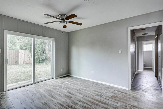 Building Photo - 4969 E Ridge Creek Dr