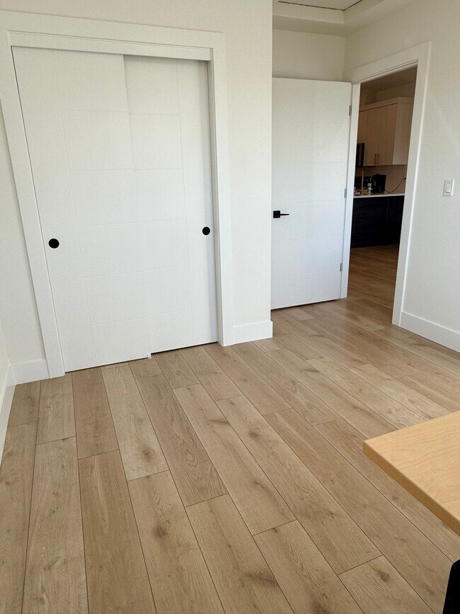 Building Photo - 4522 NE 59th Ave