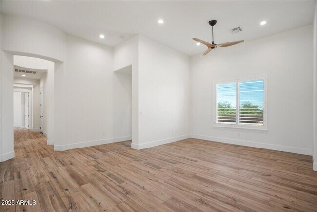 Building Photo - 3117 N 77th St