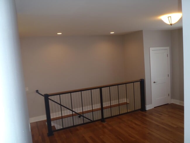 Building Photo - 4316 Hilltop Rd