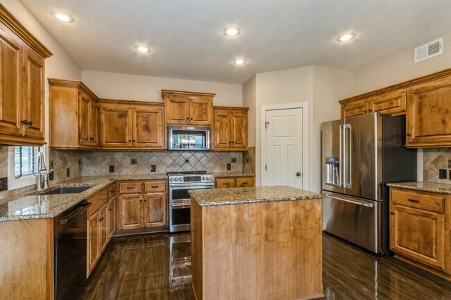 Building Photo - 7808 W 158th Pl