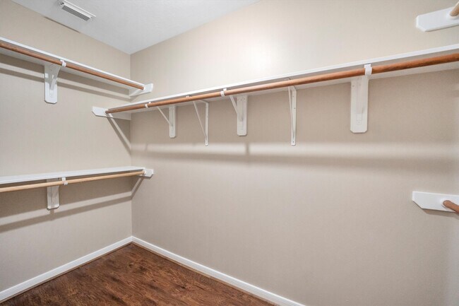 Building Photo - 2711 Sica Hollow Ln