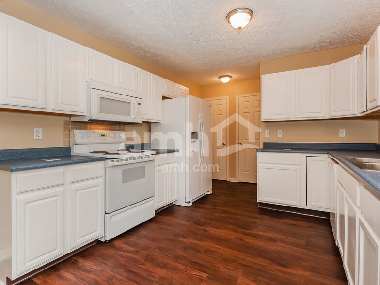 Building Photo - 107 Worthington Dr