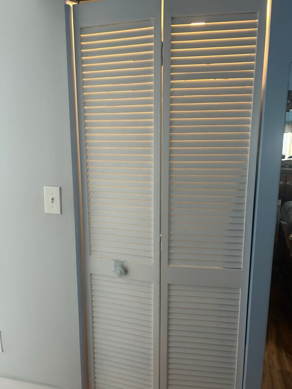 Building Photo - 4015 Tree Top Rd