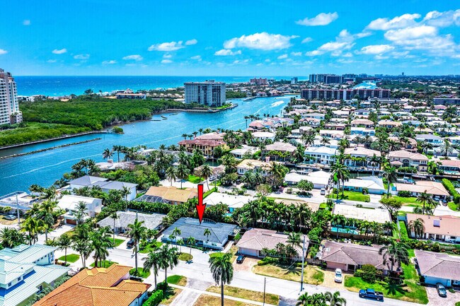 Building Photo - 864 Appleby St