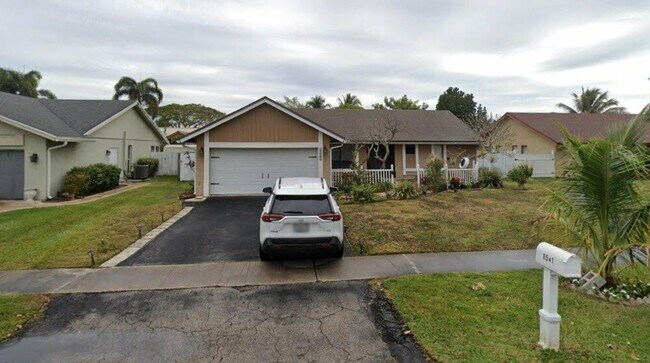 Building Photo - 8541 NW 51st Ct