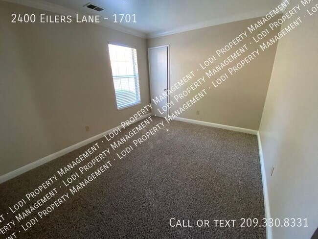 Building Photo - 2400 Eilers Ln