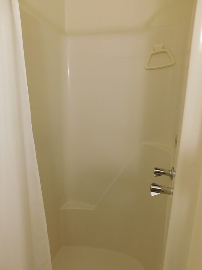 Building Photo - 2801 Currituck Ct