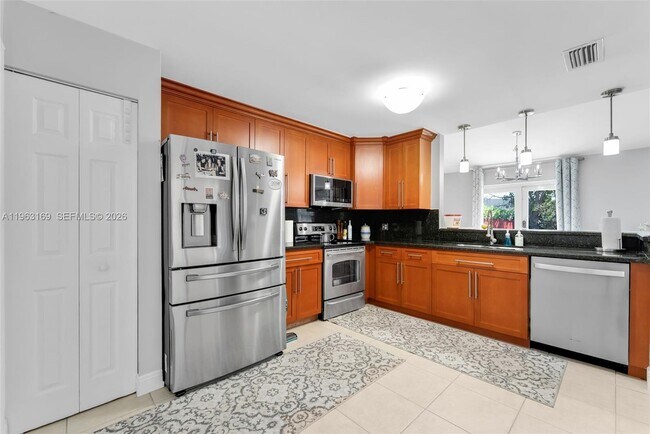 Building Photo - 3802 NW 1st Pl