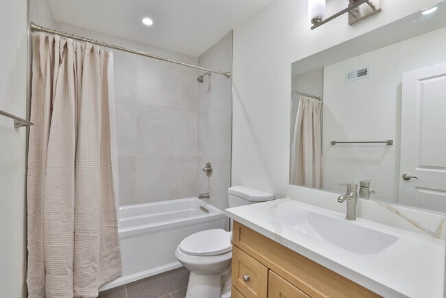 Building Photo - Newly renovated townhome in Cupertino with top schools and great amenities