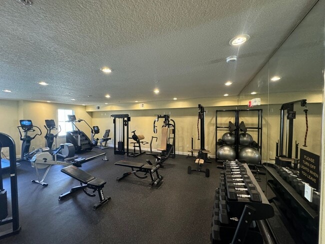 Building Photo - 8539 Gate Pkwy W