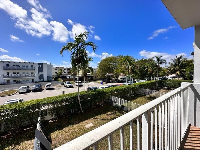 Building Photo - 2175 NE 170th St