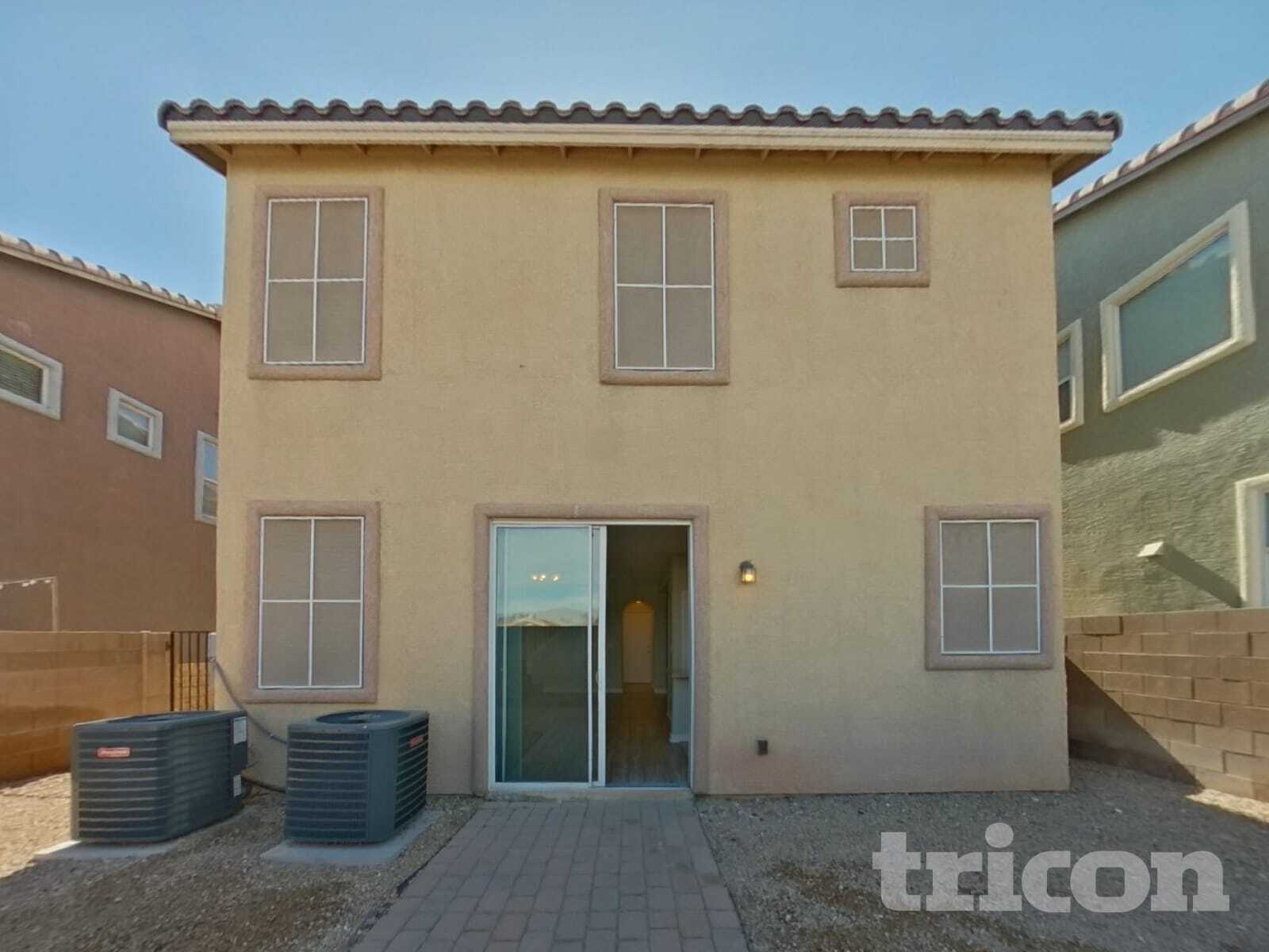 Building Photo - 4598 Hearts Desire Ave