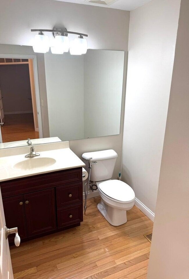 Building Photo - 459 Pinnacle Way